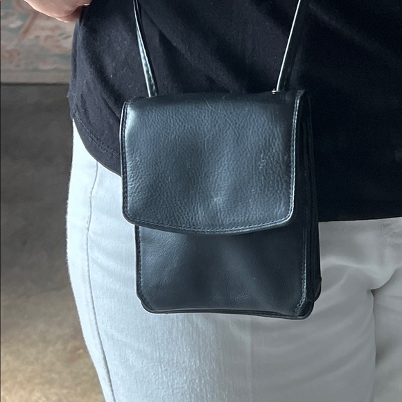 DEREK ALEXANDER Black Leather Crossbody  Bag - Picture 1 of 9